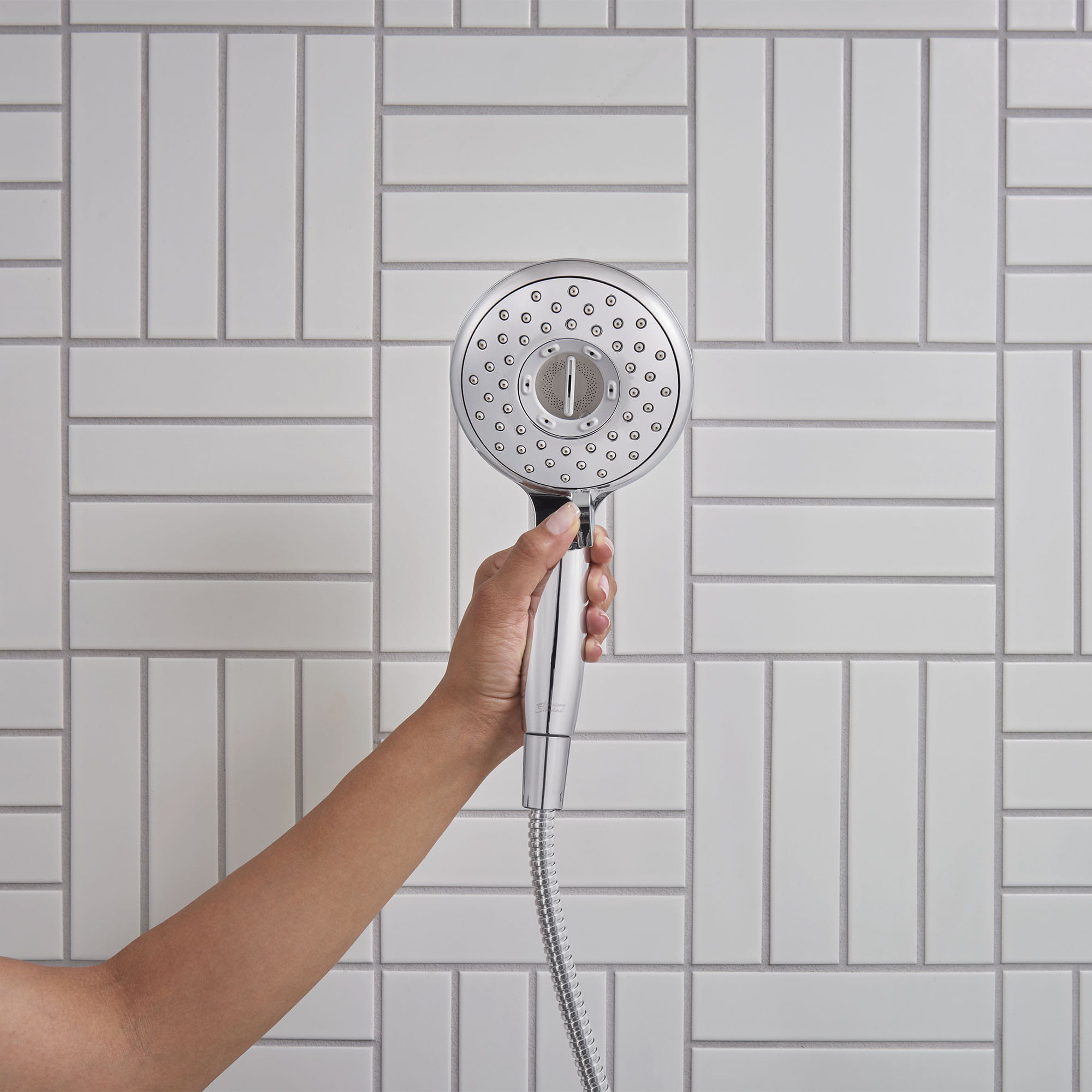 Spectra® 24Inch 4Spray 1.8 gpm/6.8 L/min Hand Shower Rail System with